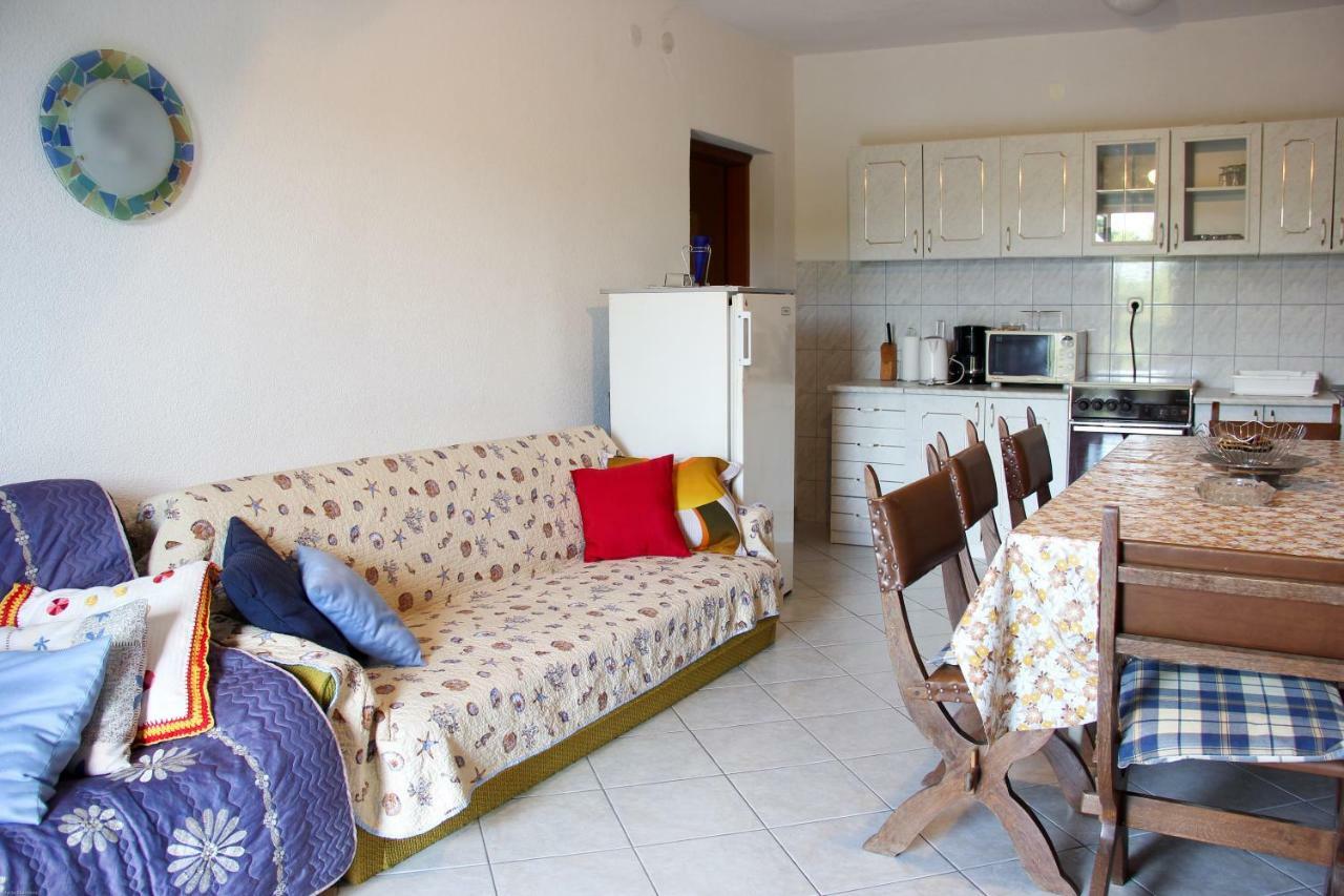 Apartmani Nada Seget Vranjica Eksteriør billede